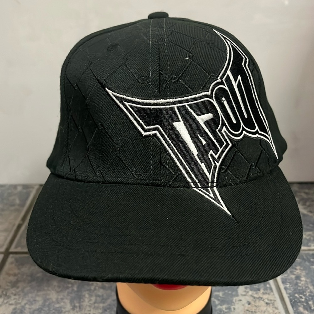Vintage y2K tap out fitted hat black spell out size s/m